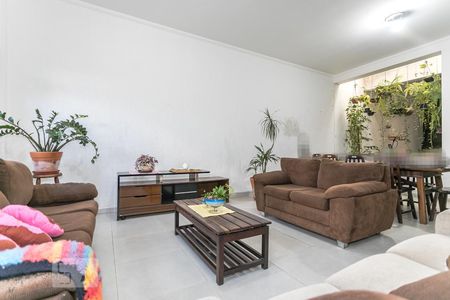 Sala de casa para alugar com 3 quartos, 400m² em Jardim Armenia, Mogi das Cruzes