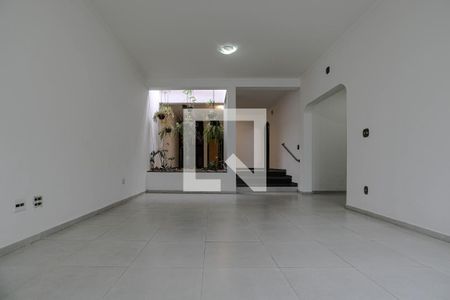 Sala de casa para alugar com 3 quartos, 400m² em Jardim Armenia, Mogi das Cruzes