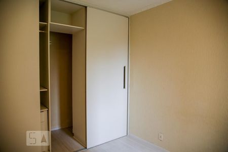 Quarto 1 de apartamento para alugar com 2 quartos, 50m² em Vila Santa Clara, São Paulo