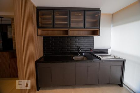 Sala de apartamento à venda com 2 quartos, 74m² em Caxingui, São Paulo