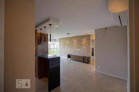 Sala de apartamento à venda com 2 quartos, 74m² em Caxingui, São Paulo