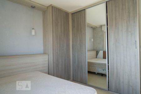 Suíte de apartamento à venda com 2 quartos, 75m² em Medianeira, Porto Alegre