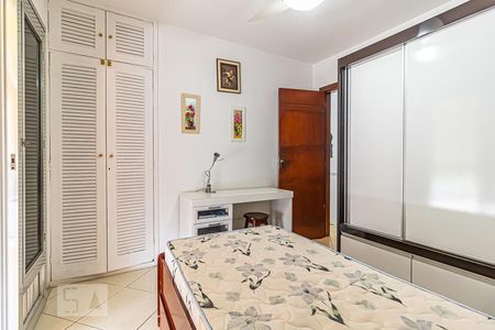 Quarto 1 de casa à venda com 2 quartos, 968m² em Taquara, Rio de Janeiro