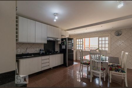 Cozinha de casa à venda com 4 quartos, 340m² em Jardim Itu, Porto Alegre