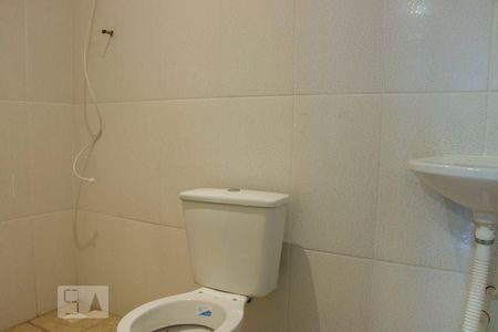 Banheiro de kitnet/studio para alugar com 1 quarto, 36m² em Santana, São Paulo