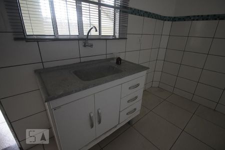 Pia de kitnet/studio para alugar com 1 quarto, 45m² em Cidade Intercap, Taboão da Serra