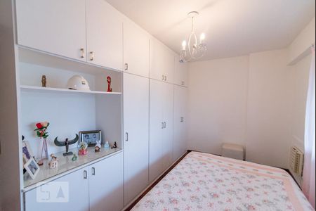 Quarto de apartamento à venda com 1 quarto, 74m² em Maracanã, Rio de Janeiro