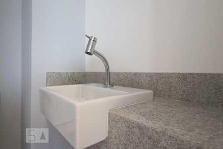 Lavabo de apartamento para alugar com 2 quartos, 54m² em Indianópolis, São Paulo