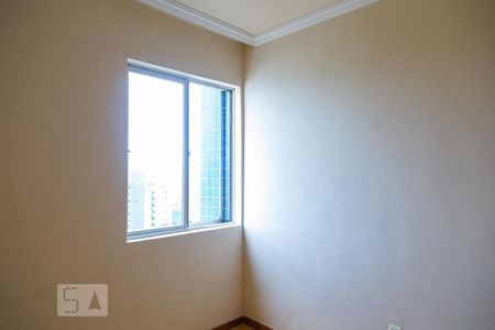 Quarto 1 de apartamento para alugar com 2 quartos, 60m² em Anchieta, Belo Horizonte