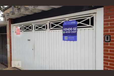 Casa para alugar com 400m², 2 quartos e 2 vagas Casa para alugar com 400m², 2 quartos e 2 vagasFachada