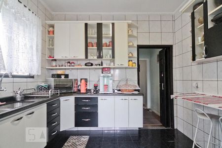 Casa para alugar com 400m², 2 quartos e 2 vagas Casa para alugar com 400m², 2 quartos e 2 vagasCozinha