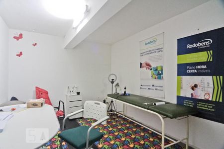 Casa para alugar com 400m², 2 quartos e 2 vagas Casa para alugar com 400m², 2 quartos e 2 vagasSala subsolo 1