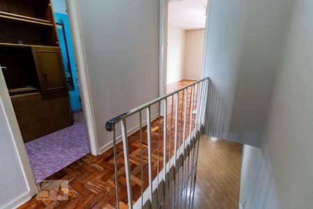 2o. Andar - Corredor de casa à venda com 2 quartos, 170m² em Jardim Santa Emilia, São Paulo