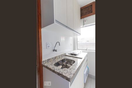 Cozinha de kitnet/studio para alugar com 1 quarto, 26m² em Vila Marieta, São Paulo