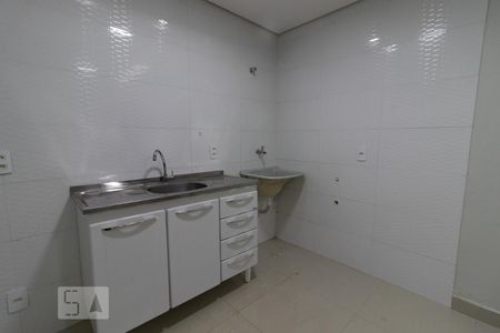 Sala / Cozinha de casa para alugar com 1 quarto, 34m² em Riacho Fundo Ii, Brasília