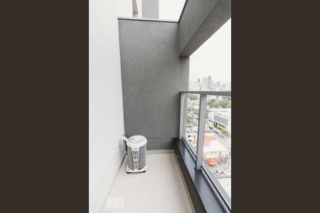 Varanda 1 de kitnet/studio para alugar com 1 quarto, 78m² em Perdizes, São Paulo