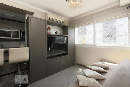 SALA de apartamento para alugar com 2 quartos, 81m² em Passo da Areia, Porto Alegre