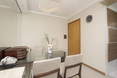 SALA de apartamento para alugar com 2 quartos, 81m² em Passo da Areia, Porto Alegre