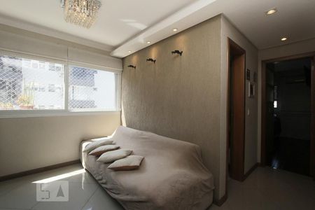 SALA de apartamento para alugar com 2 quartos, 81m² em Passo da Areia, Porto Alegre