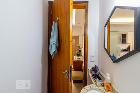 Lavabo de casa de condomínio à venda com 3 quartos, 170m² em Vila Nair, São Paulo