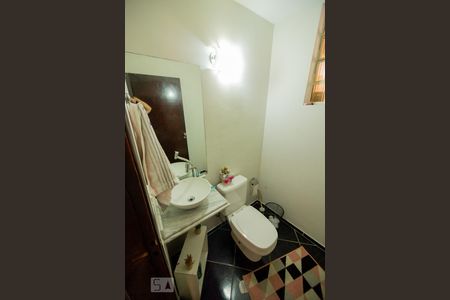 Lavabo de casa para alugar com 2 quartos, 190m² em Jardim D’abril, São Paulo