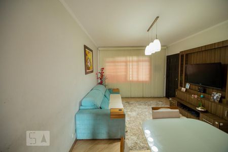 Sala de casa para alugar com 2 quartos, 190m² em Jardim D’abril, São Paulo