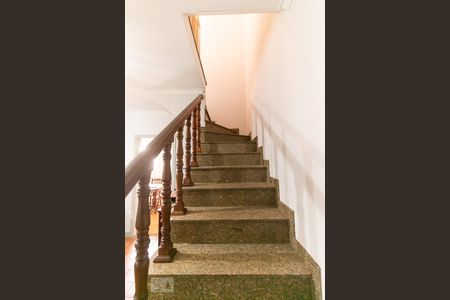Escada de casa à venda com 3 quartos, 161m² em Planalto Paulista, São Paulo
