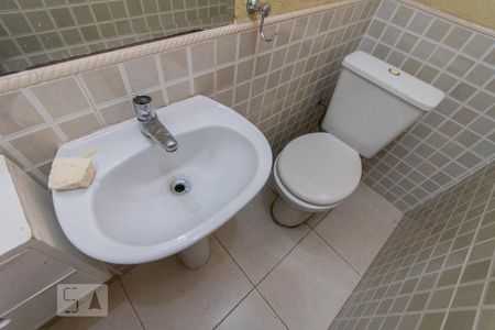 Lavabo de casa para alugar com 2 quartos, 160m² em Vila Eldizia, Santo André
