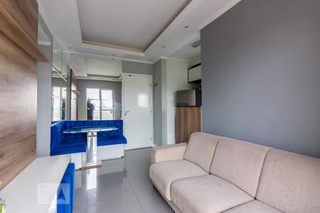 Sala de apartamento para alugar com 2 quartos, 50m² em Presidente Altino, Osasco