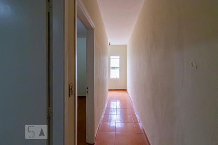 Corredor Casa 1  de casa à venda com 4 quartos, 200m² em Vila Moraes, São Paulo