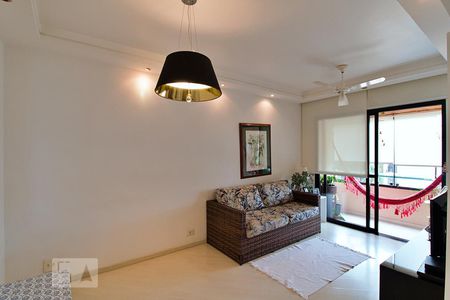 Apartamento à venda com 66m², 2 quartos e 2 vagasSala