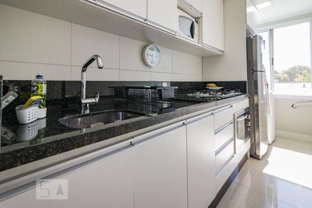 Cozinha de apartamento à venda com 2 quartos, 66m² em Camaquã, Porto Alegre