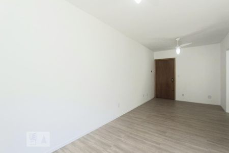 QUARTO de kitnet/studio à venda com 1 quarto, 45m² em Passo D’areia, Porto Alegre