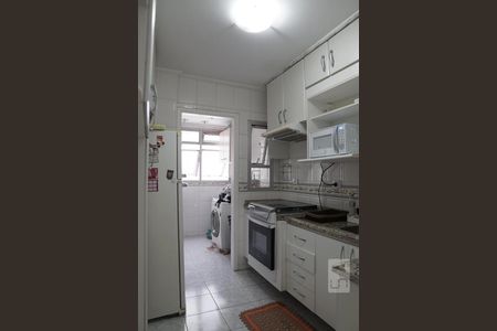 Cozinha de apartamento à venda com 3 quartos, 164m² em Santa Teresinha, São Paulo