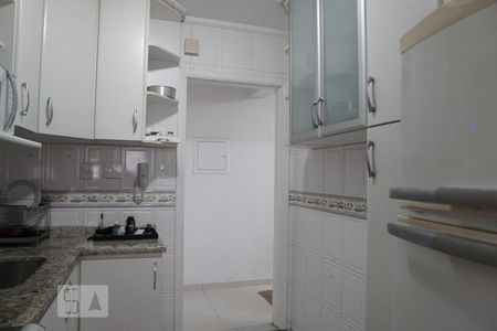 Cozinha de apartamento à venda com 3 quartos, 164m² em Santa Teresinha, São Paulo