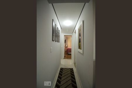 Corredor de apartamento para alugar com 3 quartos, 91m² em Santana, São Paulo