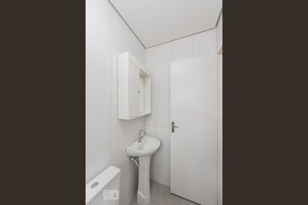 Banheiro Social de kitnet/studio para alugar com 1 quarto, 30m² em Quarta Parada, São Paulo