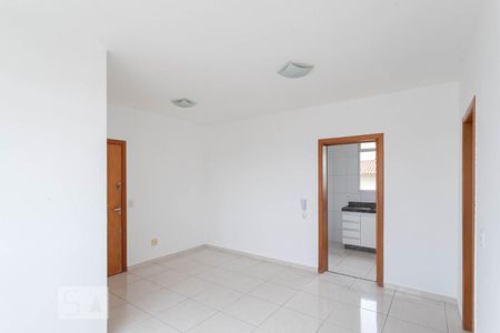 Sala  de apartamento à venda com 3 quartos, 70m² em Ipiranga, Belo Horizonte