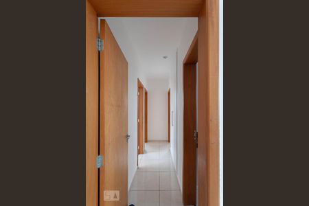 Corredor de apartamento à venda com 3 quartos, 70m² em Ipiranga, Belo Horizonte