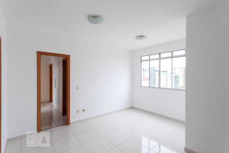 Sala  de apartamento à venda com 3 quartos, 70m² em Ipiranga, Belo Horizonte