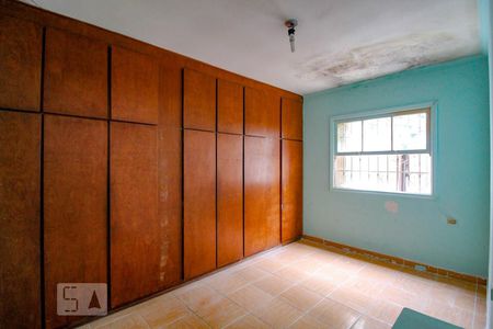 Suíte de casa para alugar com 3 quartos, 250m² em Jardim Santa Francisca, Guarulhos