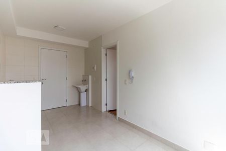 Sala/Cozinha de apartamento à venda com 1 quarto, 30m² em Cambuci, São Paulo