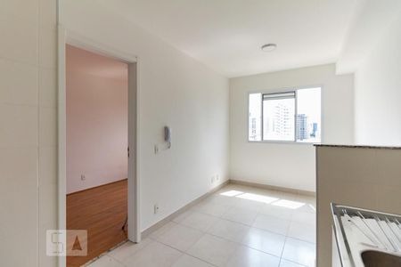 Sala/Cozinha de apartamento à venda com 1 quarto, 30m² em Cambuci, São Paulo