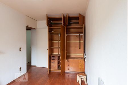 Quarto 1 - Armários de apartamento para alugar com 2 quartos, 60m² em Vila Progresso, Campinas