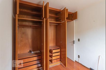 Quarto 2 - Armários de apartamento para alugar com 2 quartos, 60m² em Vila Progresso, Campinas