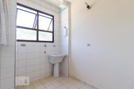 Área de Serviço de apartamento para alugar com 2 quartos, 60m² em Quitaúna, Osasco