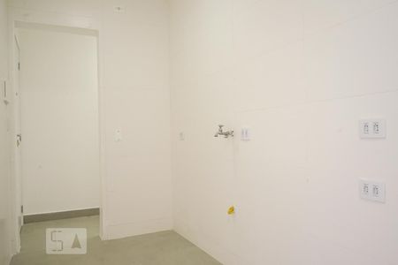 Cozinha de kitnet/studio para alugar com 1 quarto, 35m² em Centro, Curitiba