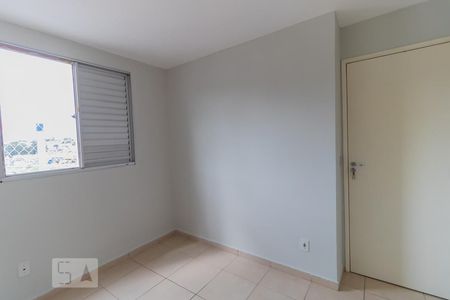 Quarto 2 de apartamento para alugar com 2 quartos, 44m² em Jardim Santa Terezinha (zona Leste), São Paulo