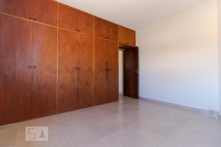 Quarto 01 de casa para alugar com 3 quartos, 100m² em Vila Teixeira, Campinas