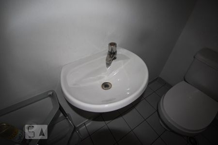 Lavabo de kitnet/studio para alugar com 1 quarto, 50m² em Pinheiros, São Paulo